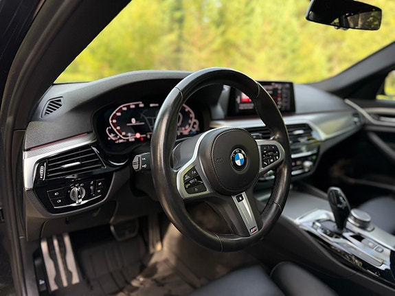 BMW 530e 27 of 30