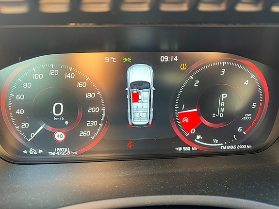 Volvo XC90 14 of 14
