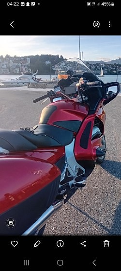 Honda ST 1300 Pan European 2 of 10