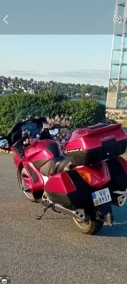 Honda ST 1300 Pan European 6 of 10