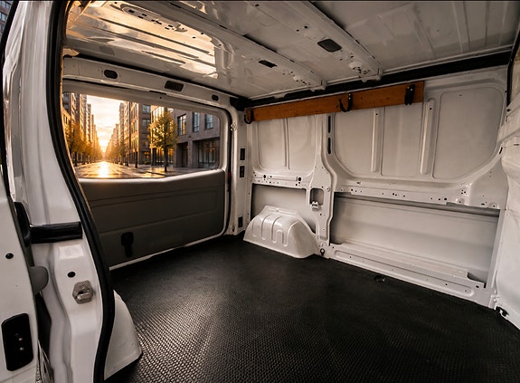 Renault Trafic 9 of 17