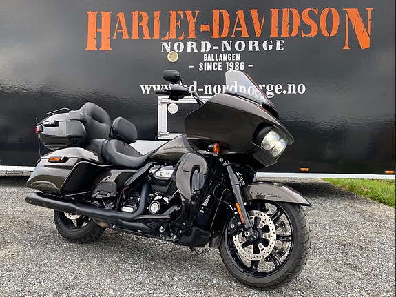 Harley-Davidson FLTRK Road Glide Limited 10 of 10