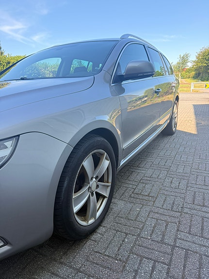 Skoda Superb 3 of 21
