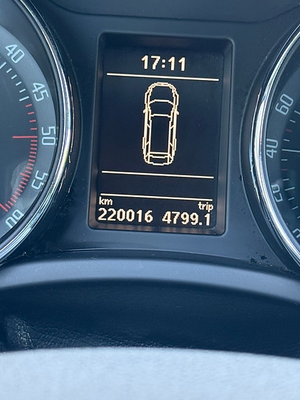Skoda Superb 13 of 21