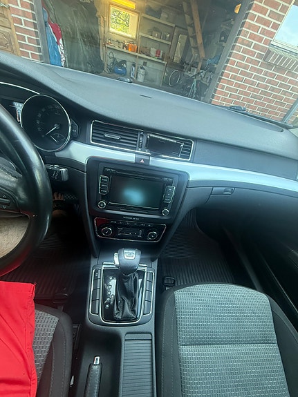 Skoda Superb 14 of 21