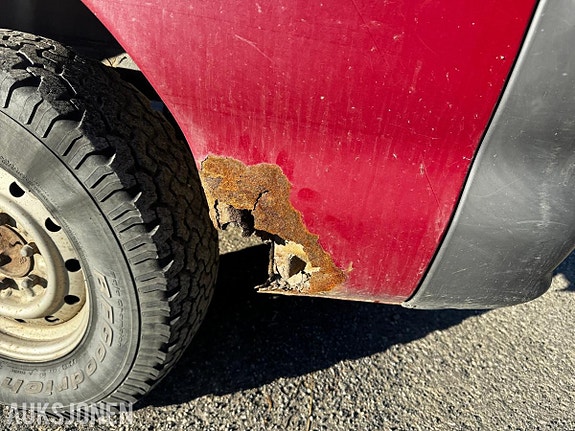 Mitsubishi L400 5 of 30