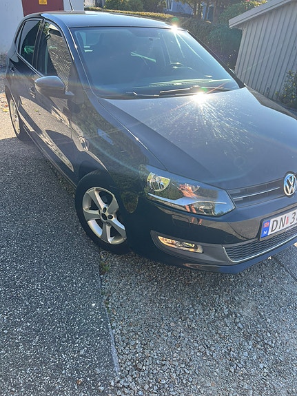 Volkswagen Polo 10 of 15