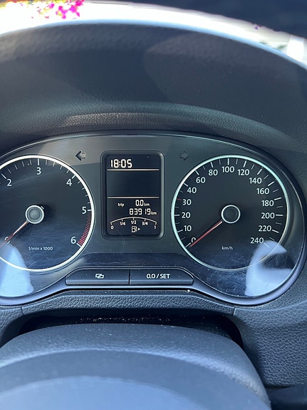 Volkswagen Polo 3 of 15