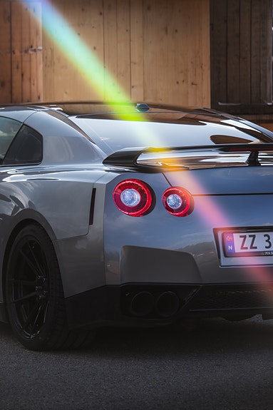 Nissan GT-R 16 of 29