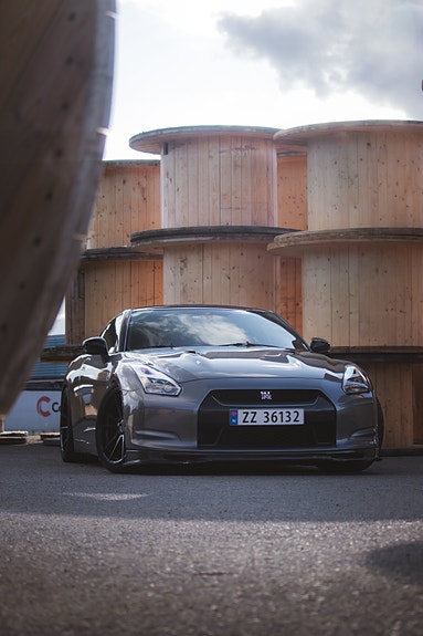 Nissan GT-R 2 of 29