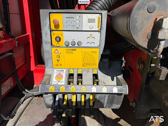 MAN TGS 26.460 6x2 kranbil m/23 t/m palfinger kran, plan og nedfellbare sidelemmer 26 of 30