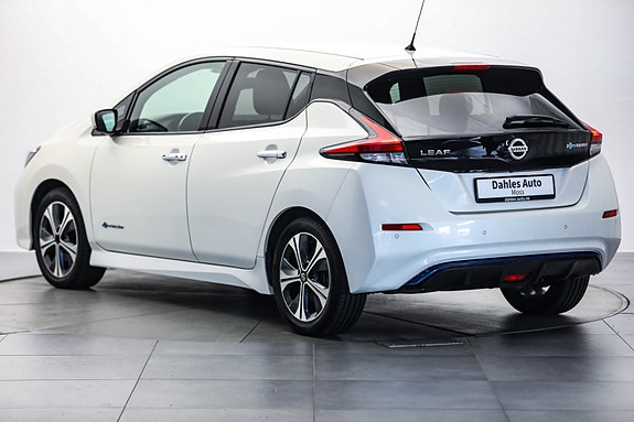 Nissan Leaf 6 of 30