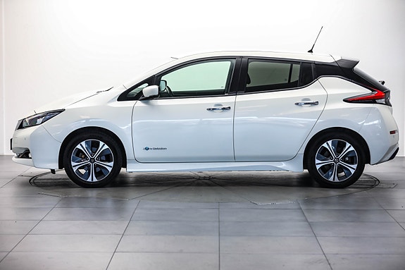 Nissan Leaf 7 of 30
