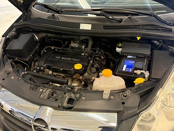 Opel Corsa 12 of 17