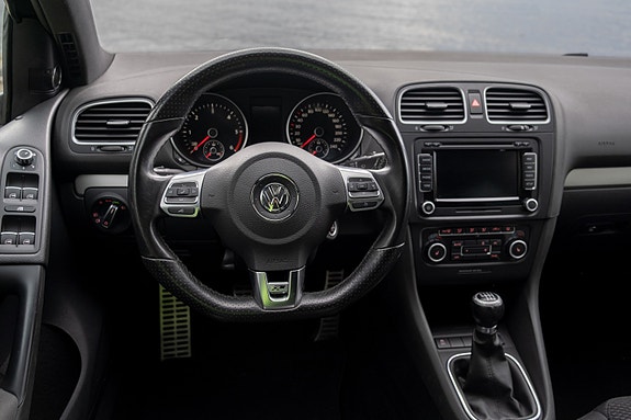 Volkswagen Golf VI 10 of 30