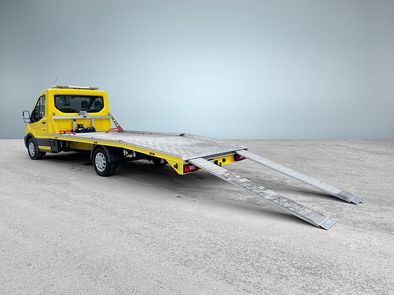 Ford Transit 12 of 26