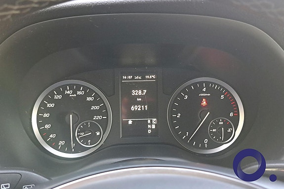 Mercedes-Benz Vito 119 11 of 14