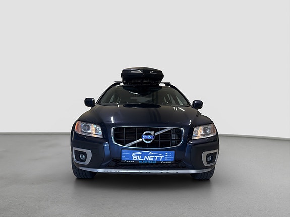 Volvo XC70 2 of 30