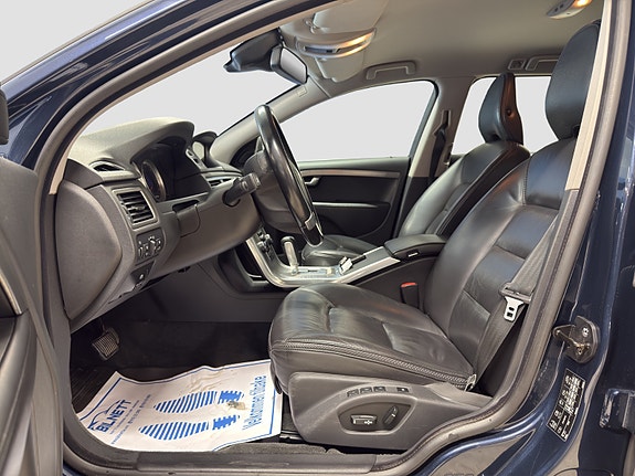 Volvo XC70 18 of 30