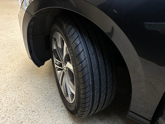 Volkswagen Passat 21 of 25