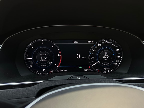 Volkswagen Passat 11 of 25