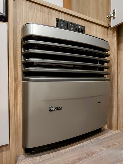 Bürstner Premio Plus 510 TK 8 of 21
