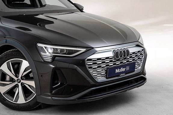 Audi Q8 e-tron 3 of 30