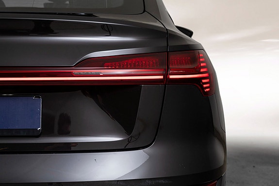 Audi Q8 e-tron 9 of 30