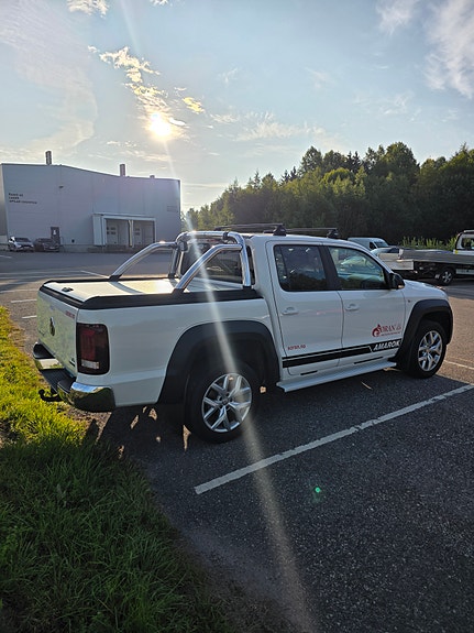 Volkswagen Amarok 11 of 11
