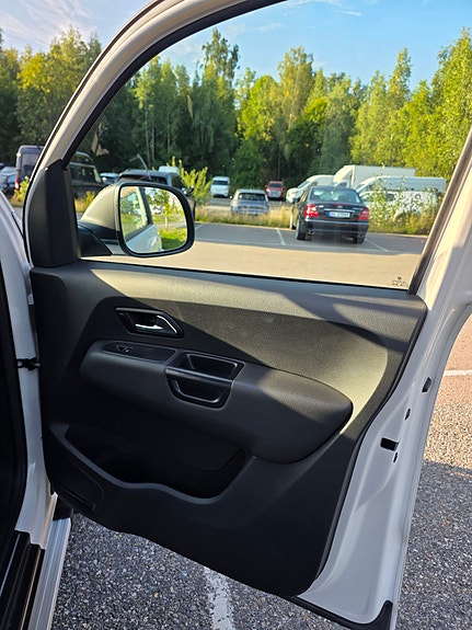 Volkswagen Amarok 7 of 11