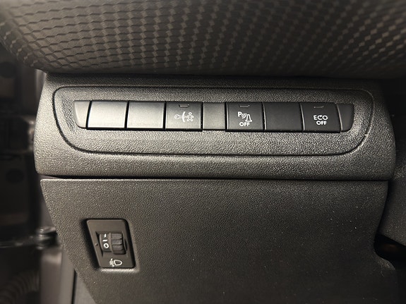 Peugeot 2008 18 of 30