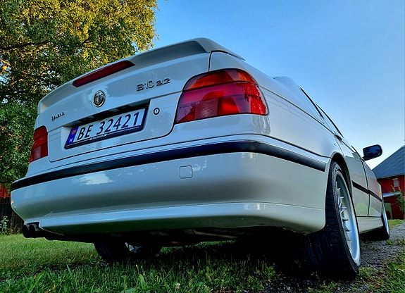 Alpina B10 3 of 30