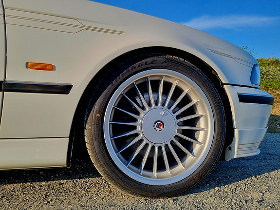 Alpina B10 7 of 30