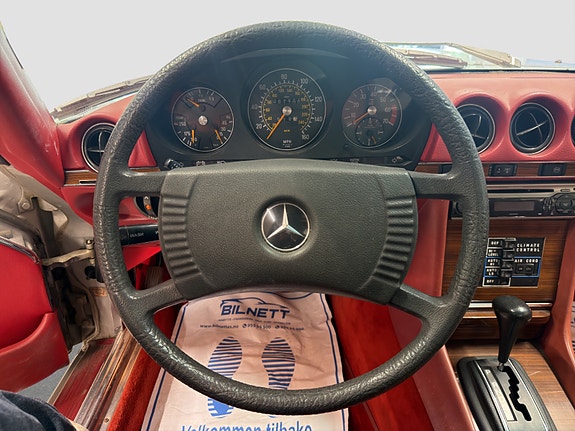 Mercedes-Benz SL 15 of 23