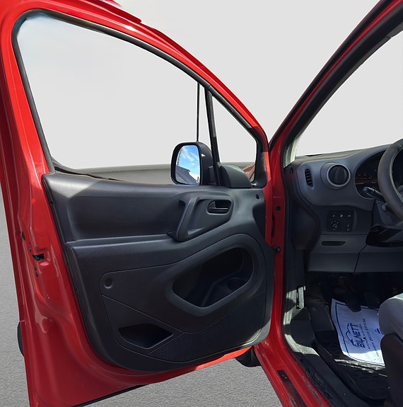 Citroen Berlingo 14 of 30