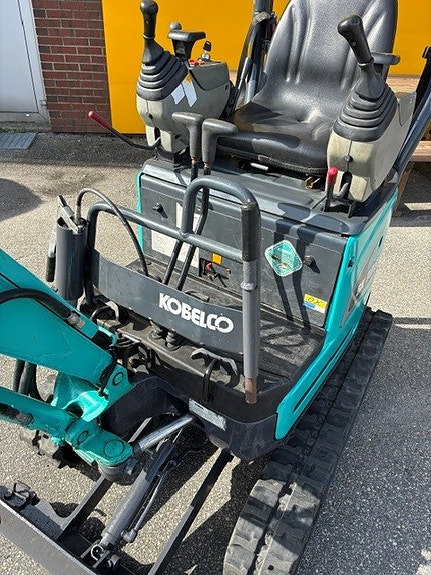 Kobelco SK10SR-2E 8 of 11