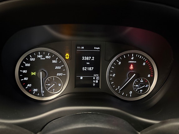 Mercedes-Benz Vito 22 of 30