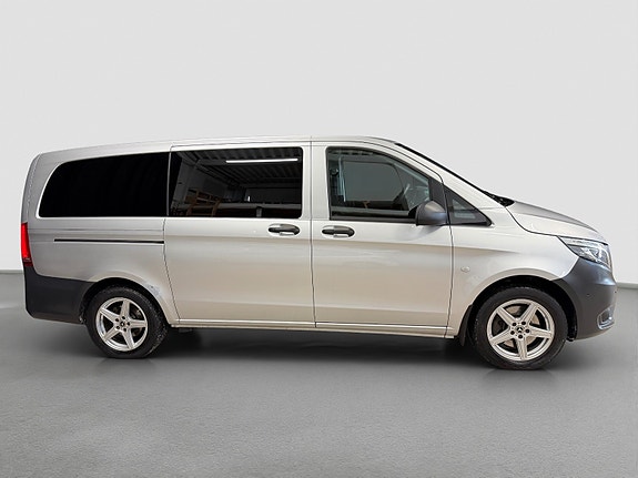 Mercedes-Benz Vito 5 of 30
