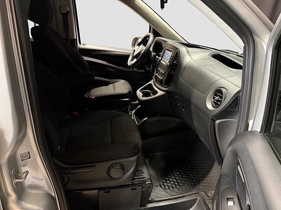 Mercedes-Benz Vito 15 of 30