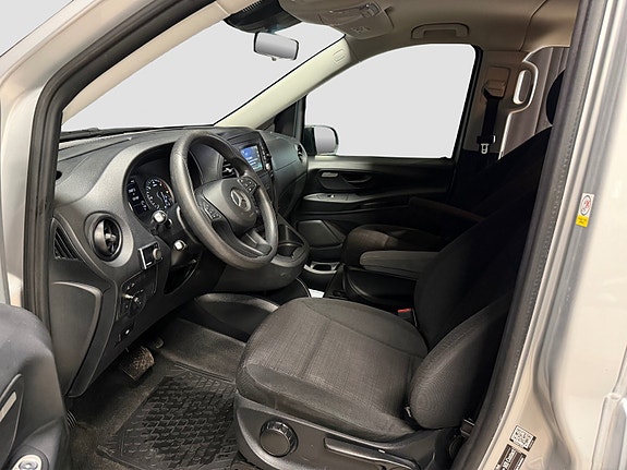 Mercedes-Benz Vito 18 of 30