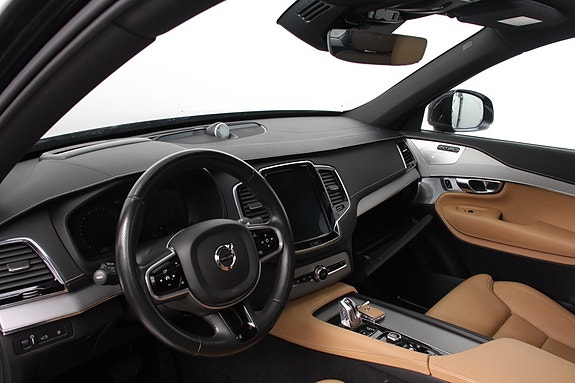 Volvo XC90 23 of 30