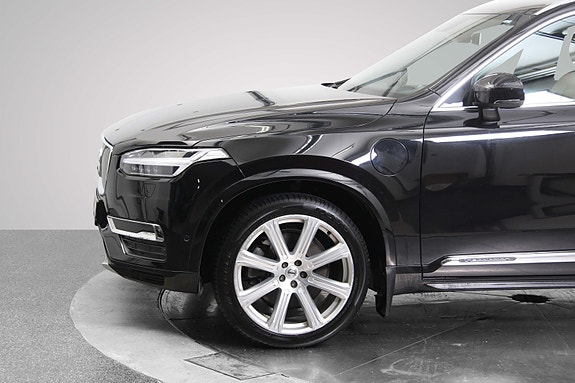 Volvo XC90 9 of 30