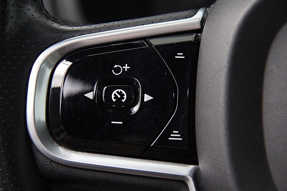 Volvo XC90 28 of 30