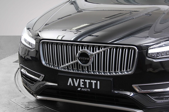 Volvo XC90 14 of 30
