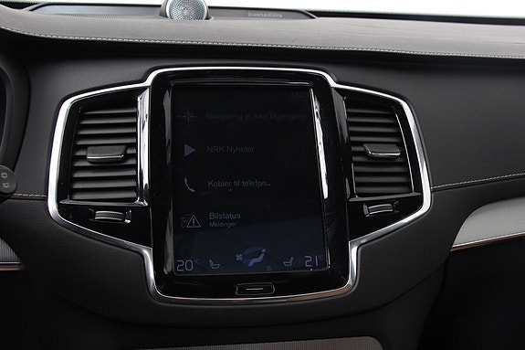Volvo XC90 30 of 30