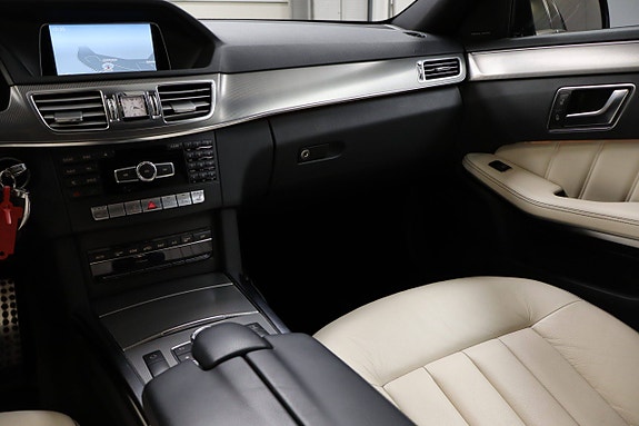 Mercedes-Benz E350 d 24 of 30