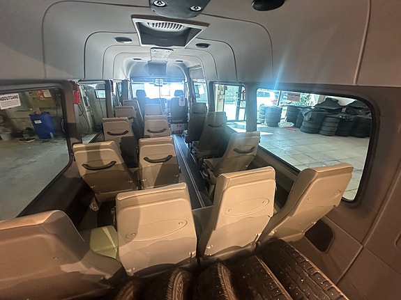 Volkswagen Crafter 10 of 28