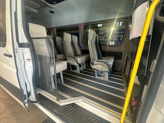 Volkswagen Crafter 12 of 28