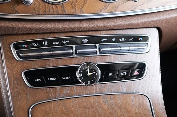 Mercedes-Benz E400 d 28 of 30