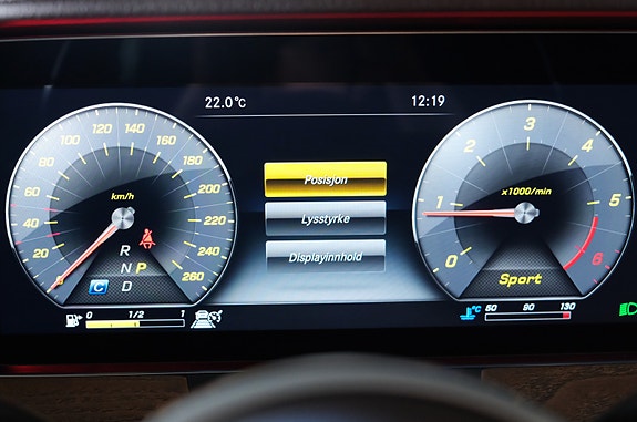 Mercedes-Benz E400 d 16 of 30